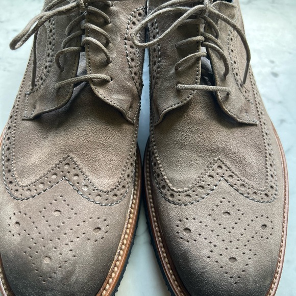 Mens Johnston & Murphy Jensen Longwing Suede Shoes - Picture 2 of 5